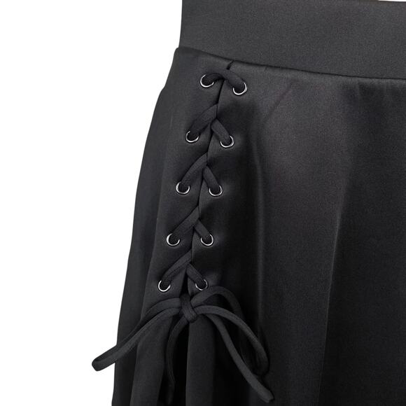 Hot Topic Black Lace Up Emo Flared Skater Mini Skirt SZ S - Picture 3 of 9